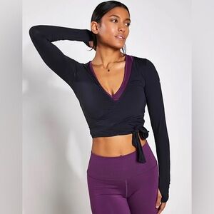 Alo Yoga Cropped Escalate Wrap Top Small